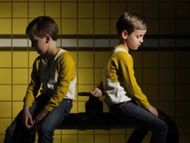 Noel sees Leon, from the Palindromes Series